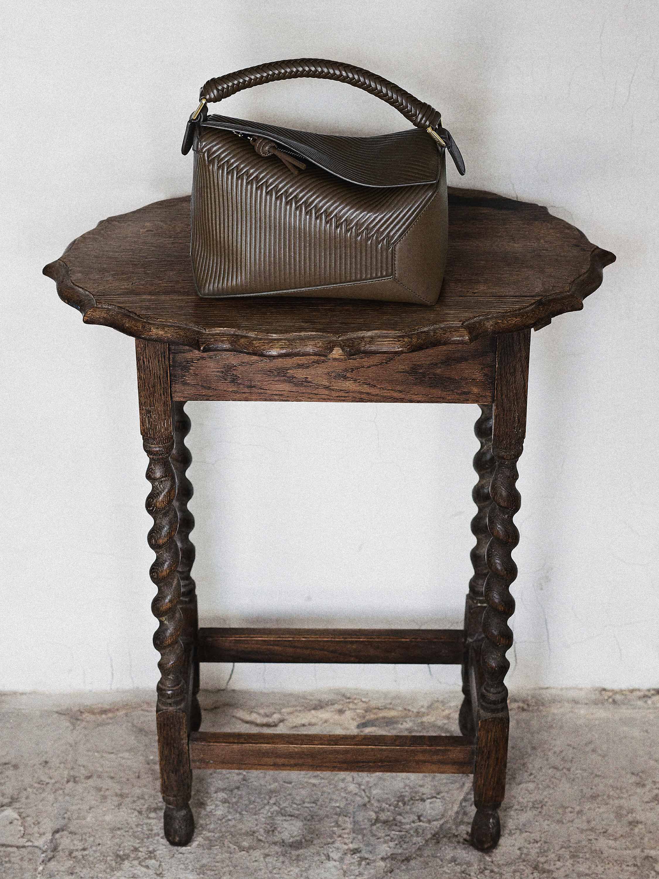 Loewe Bolsos ropa y accesorios de diseno para mujeres y hombres